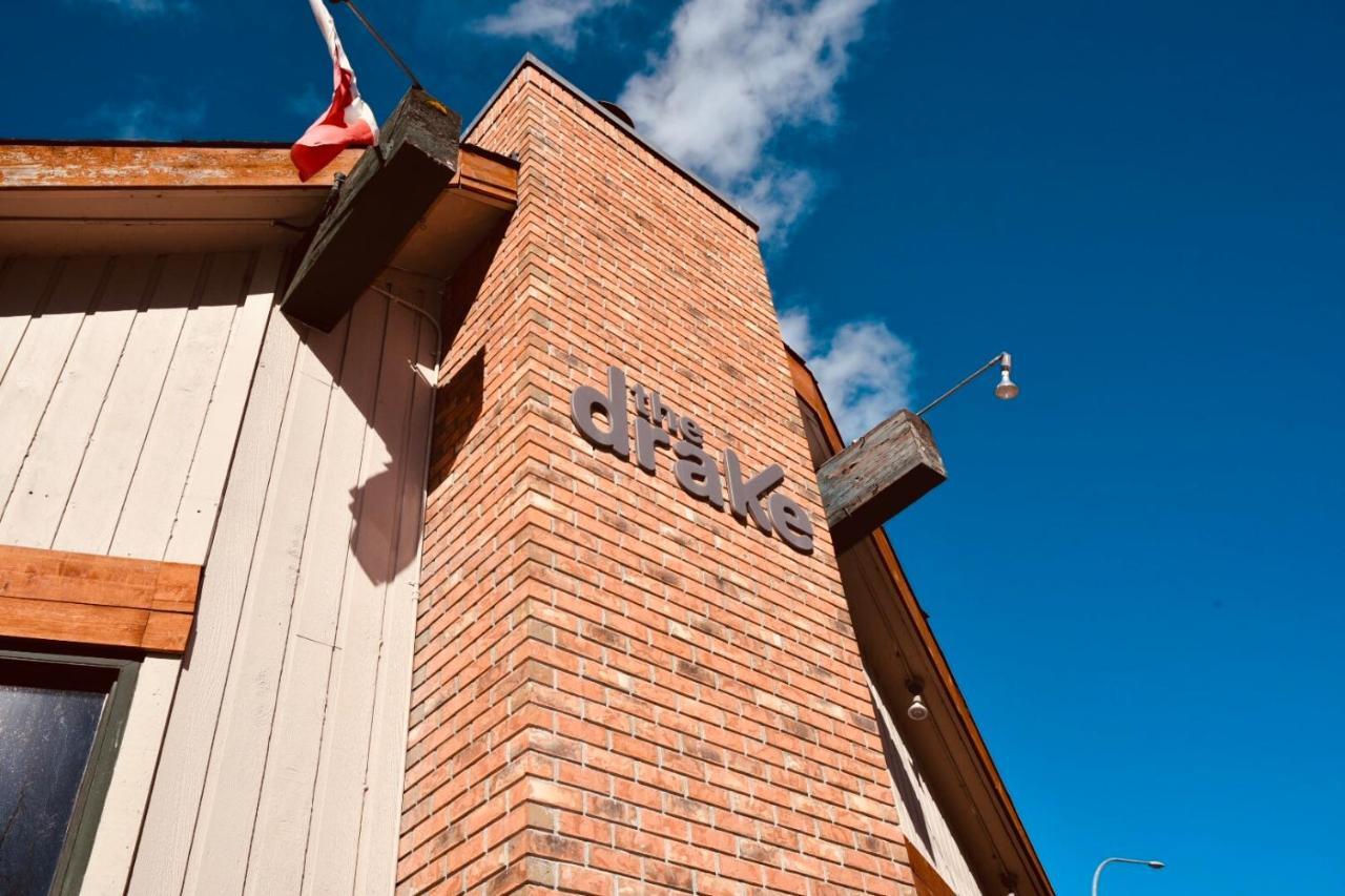 The Drake Inn Canmore Extérieur photo