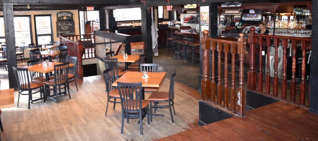The Drake Inn Canmore Extérieur photo