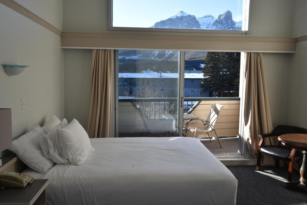 The Drake Inn Canmore Extérieur photo