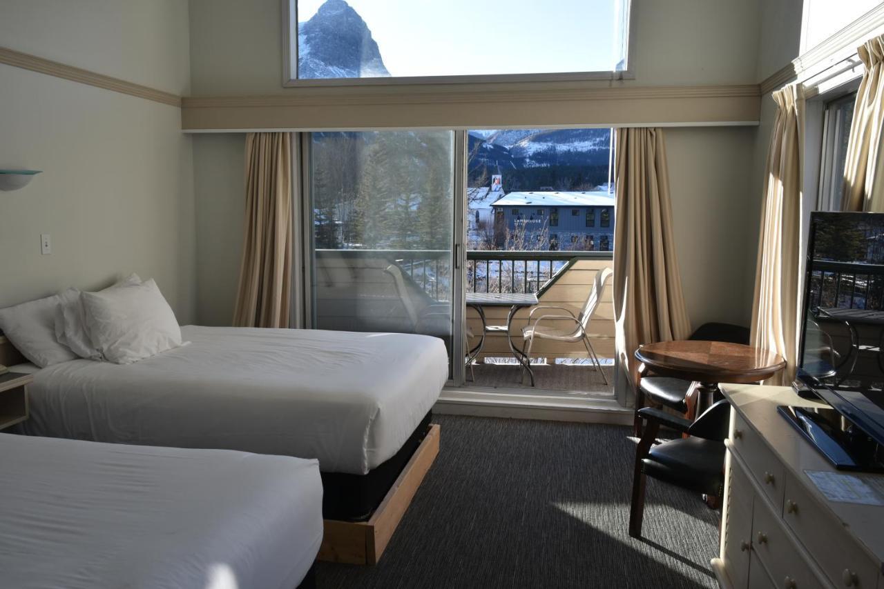 The Drake Inn Canmore Extérieur photo
