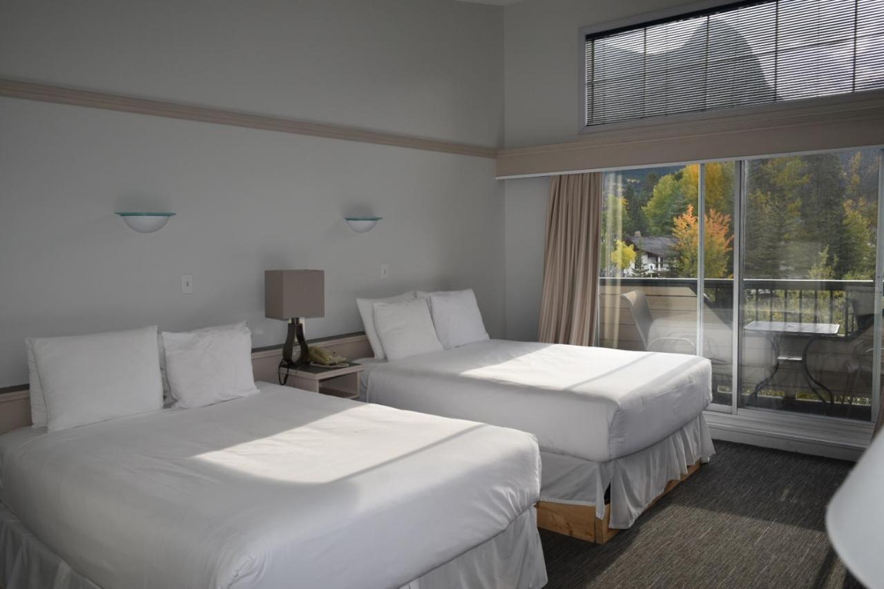 The Drake Inn Canmore Extérieur photo